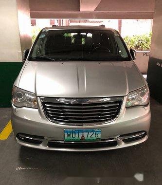 Well-kept Chrysler Town and Country 2013 for sale