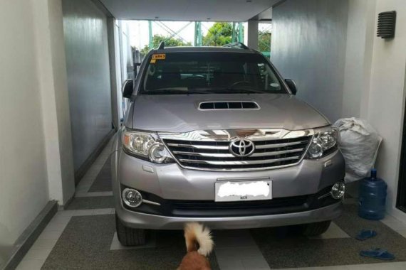 2015 Toyota Fortuner 2.5V (Top of the lin) AT
