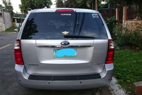 2010 Kia Carnival EX 2.9 CRDi Silver Van For Sale 