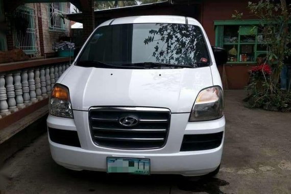 Hyundai Starex 2007 Manual White Van For Sale 