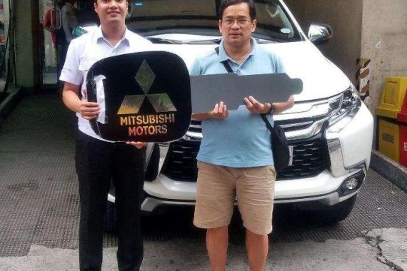 INVENTORY SALE Montero GLS Premium 4x2 AT Vs Fortuner