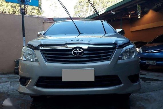 2013 Toyota Innova E MT Gas VVTi Silver For Sale 