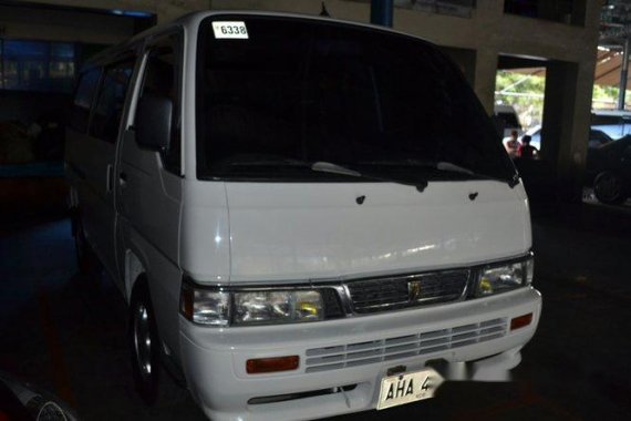 Well-maintained Nissan Urvan 2015 for sale