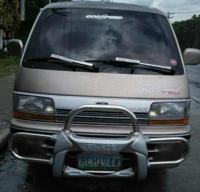 For sale 2005 Toyota Hiace diesel super custom