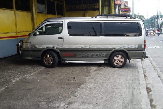 Well-maintained Toyota Hiace 2003 for sale