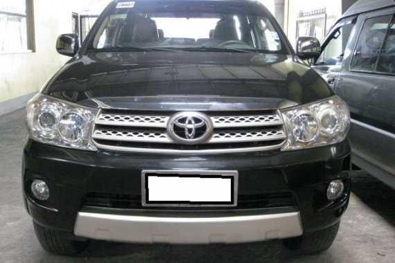 Toyota Fortuner G 2009 A/T Diesel -1,088M for sale