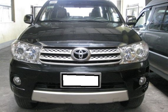 Toyota Fortuner G 2009 A/T Diesel -1,088M for sale