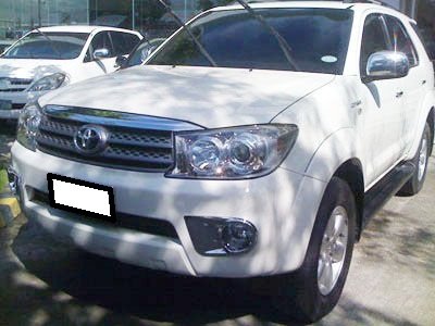 2009 TOYOTA FORTUNER 4X2 Diesel Easy for sale