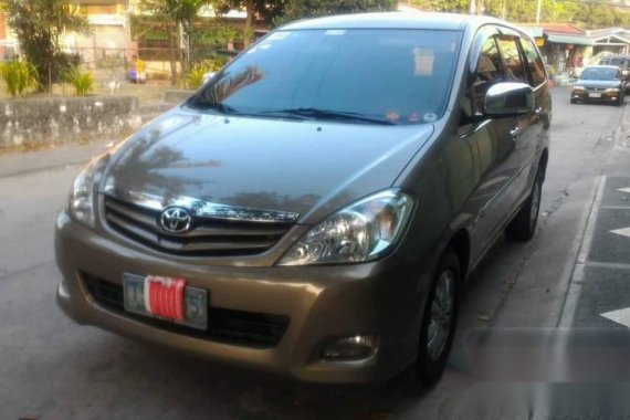 Toyota Innova 2.5 G AT First owner