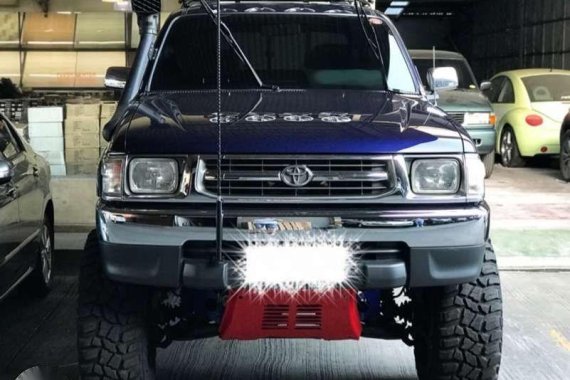 Toyota Hilux 2000 for sale