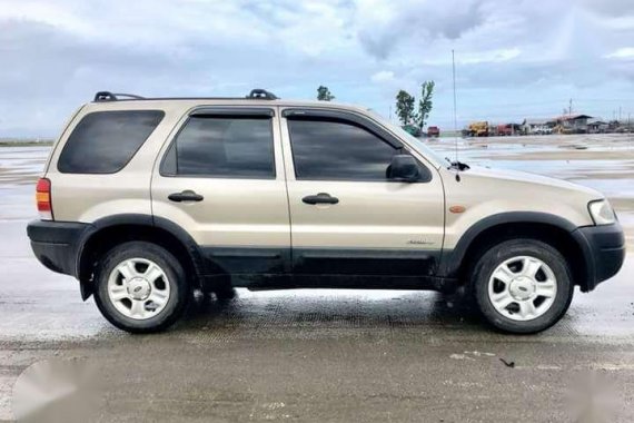 Ford Escape 5dr 2004 XLS 2.0L AT Gas for sale
