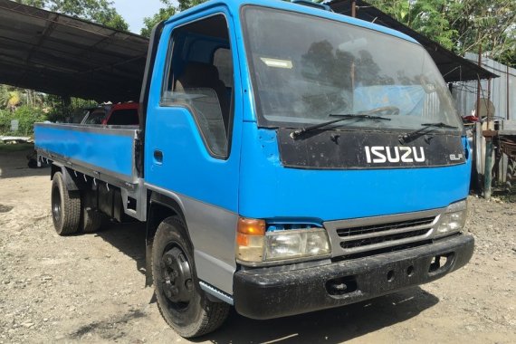 Well-kept Isuzu Elf Wide Truck 2014 for sale
