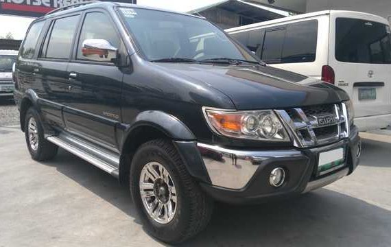 Good as new Isuzu Sportivo 2010 for sale