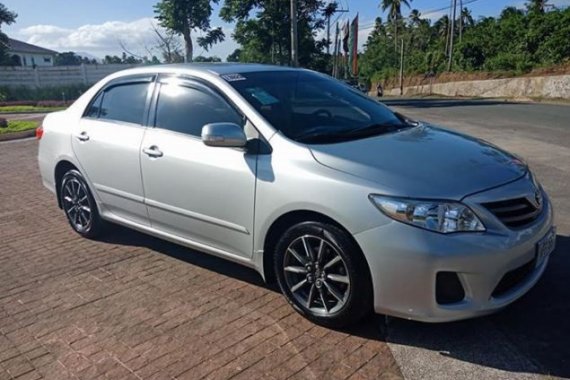 Well-maintained Toyota Altis E 2011 for sale