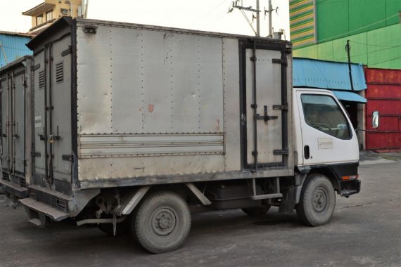 Canter Mitsubishi closed aluminum 1997 for sale