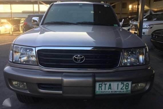 2002 Toyota Land Cruiser 100 DUBAI Version Diesel Automatic for sale