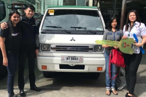 2017 Mitsubishi L300 Exceed dual AC for sale