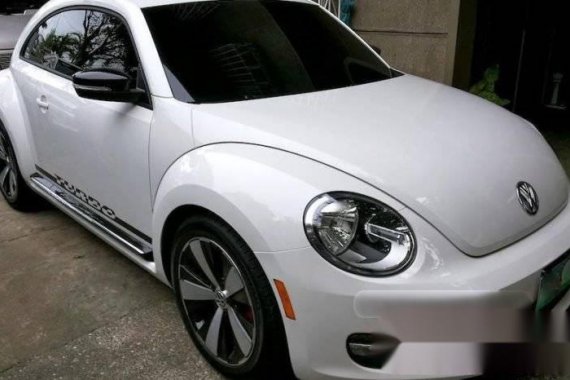 Well-maintained Volkswagen Beetle 2.0L 2013 for sale