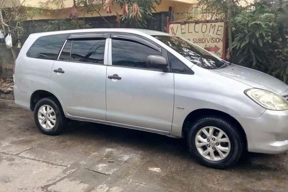 Toyota Innova 2009 E - VVTI Gas Engine for sale