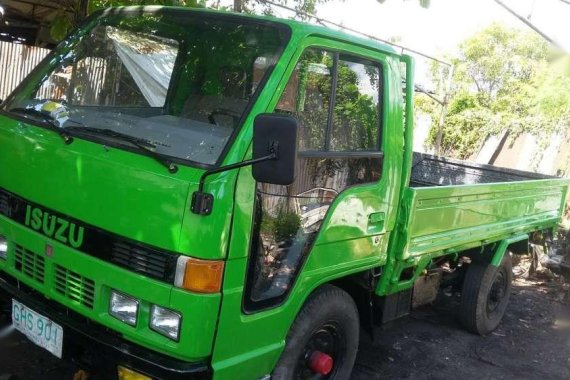 Like New Izusu Elf for sale