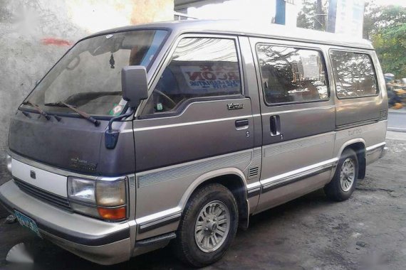 For sale 94mdl Toyota Hi Ace Super Custom Limited Matic