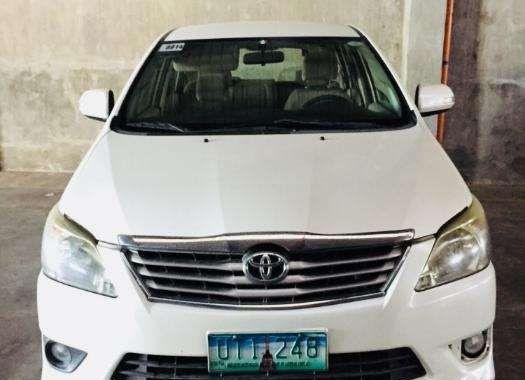 2012 Toyota Innova 2.5G White SUV For Sale 