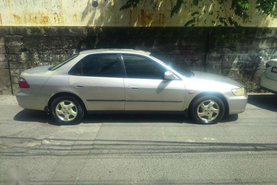 For sale! Honda Accord 2001 model