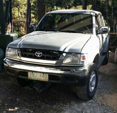 2003 Toyota Hilux Sr5 4x4 MT for sale