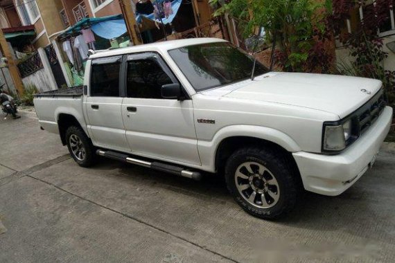 Well-maintained Mazda B2200 1995 for sale