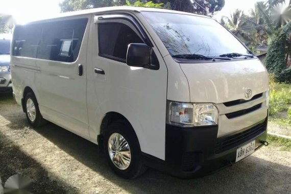 2015 Toyota Hiace commuter for sale 