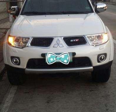 Montero 2012 model GTV (4x4 matic) for sale 