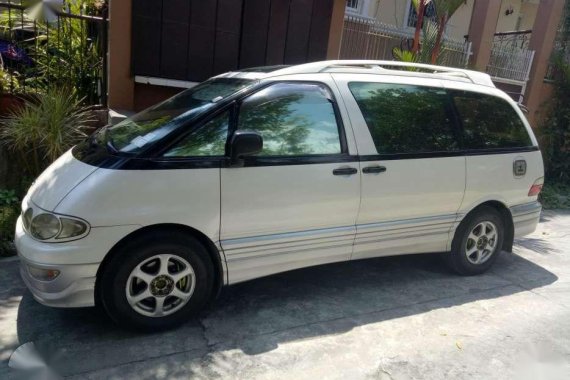 Toyota Lucida Van White Very Fresh For Sale 