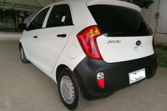 Kia Picanto EX 2014 White Very Fresh For Sale 