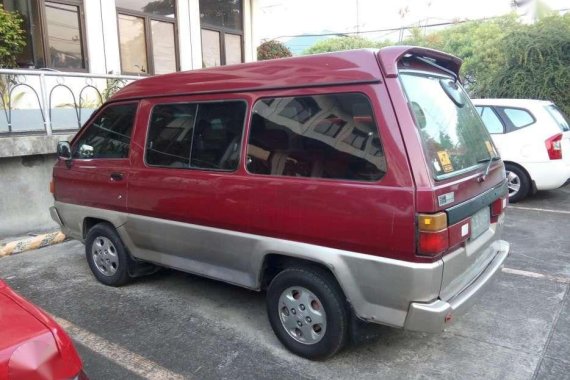 Toyota Lite Ace Red Van Top of the Line  For Sale 