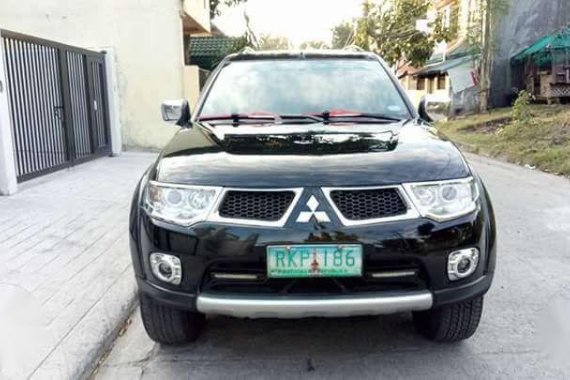 Mitsubishi Montero Gls Sports Black SUV For Sale 