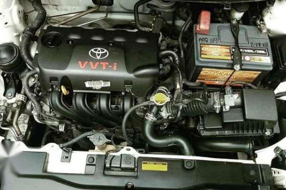 Toyota Vios 2014 White Top of the Line For Sale 