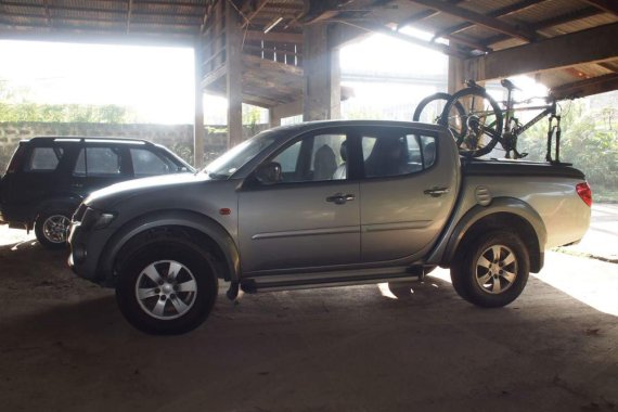 Mitsubishi Strada 3.2 liter Gls sport 4x4 diesel 2010 for sale