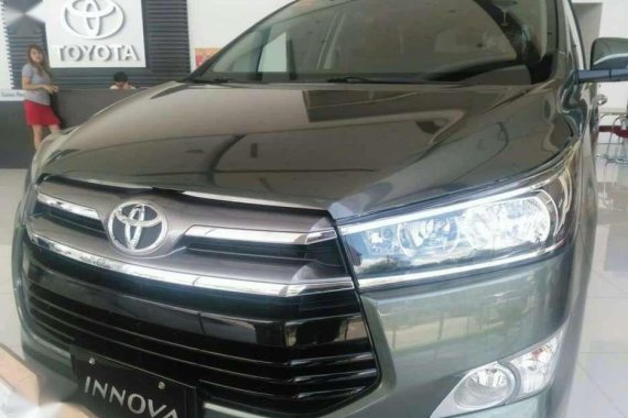 2017 Toyota Innova Downpayment 35,000 Monthly FOR SALE