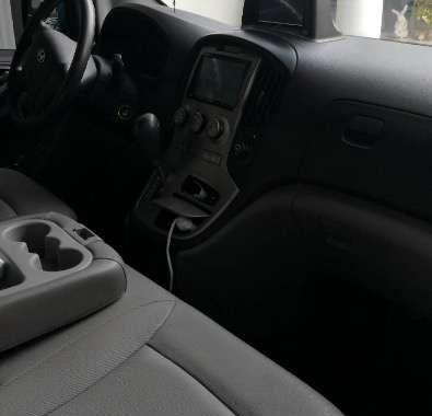 2011 Hyundai Starex VGT AT Blue Van For Sale 