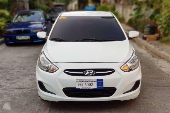 Hyundai Accent 2017 White Sedan For Sale 