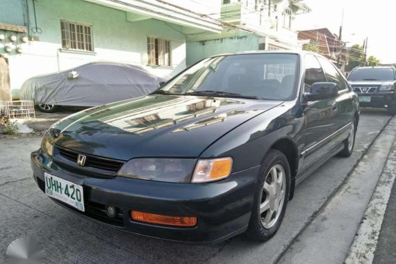 1996 HONDA Accord 2.0 manual tranny FOR SALE