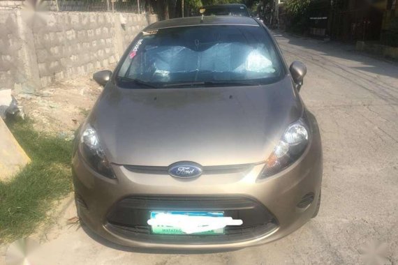 Ford Fiesta 2013 Sedan MT for sale