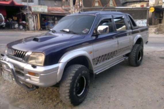 Mitsubishi Strada 2002 for sale