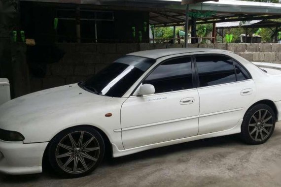 For sale Mitsubishi Galant 1998 model