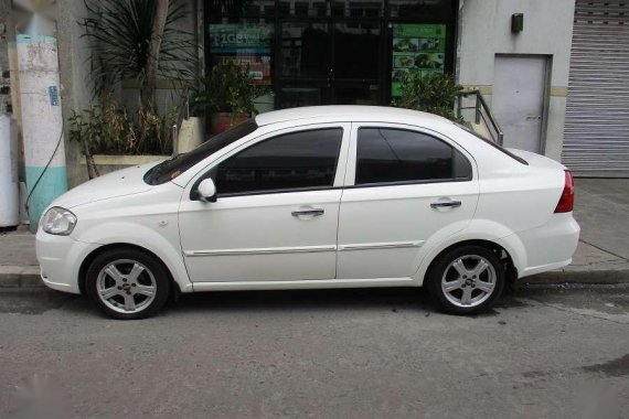 2013 CHEVROLET AVEO - super FRESH and clean - automatic transmission for sale