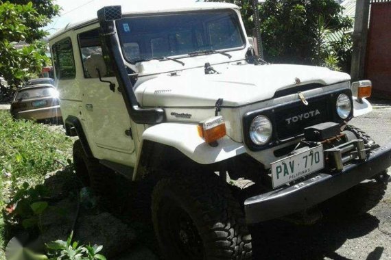 For sale Toyota Land Cruiser fj40 1982