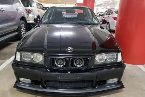 For sale BMW E36 318i coupe show winner