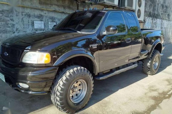 Ford F150 Lariat 4X4 for sale