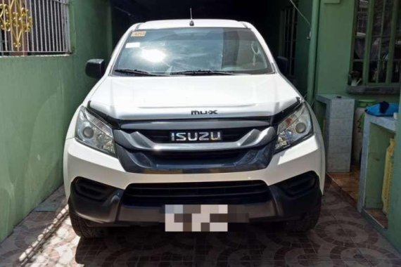 Isuzu MuX Limited (Almost Brand New) 2015 for sale