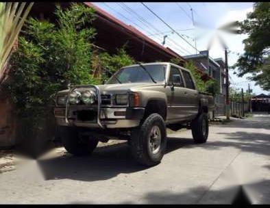 Toyota Hilux pickup 1988 for sale 